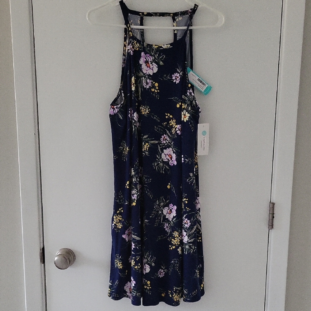 Nine Britton Navy Floral Dress